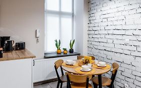 BeeApartments Długosza 11